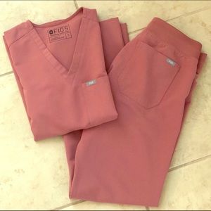 Figs scrubs